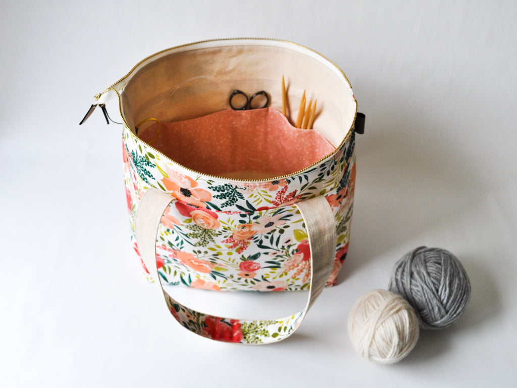 Large Project Bag in "Peach and Posey"