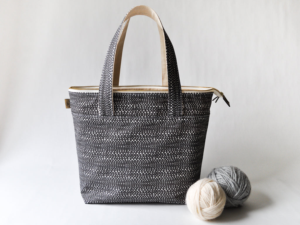 Large Project Bag in "Little Skipping Stones in Charcoal"