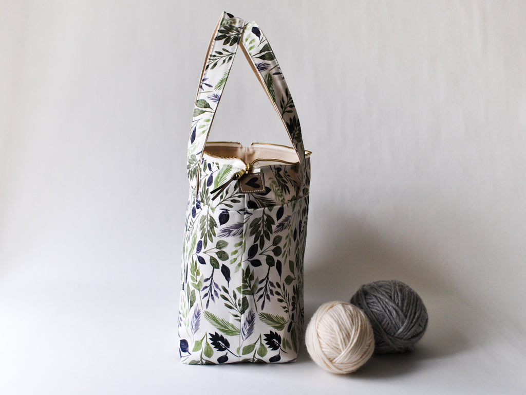 Large Project Bag in "Mod Botanics"