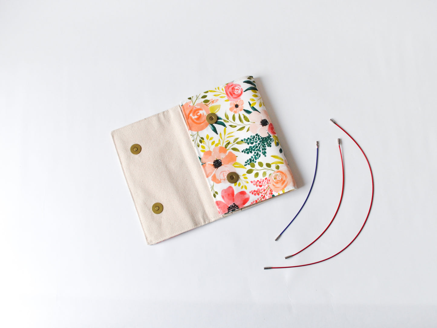 Cable Organizer in "Peach and Posey"