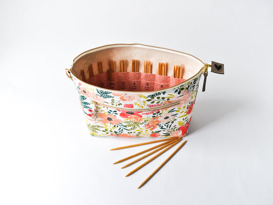 Double Pointed Knitting Needle Organizer in "Peach and Posey"