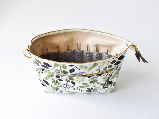 Crochet Hook Organizer in "Mod Botanics"