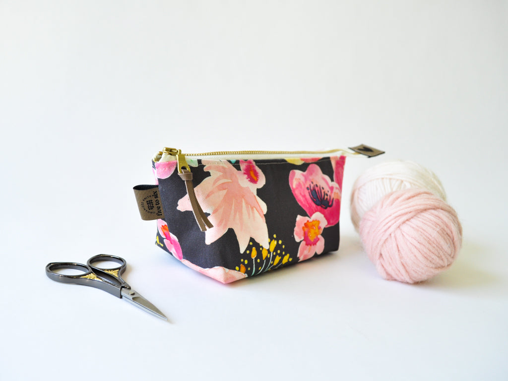 Notions Pouch in "Blushing Floral"