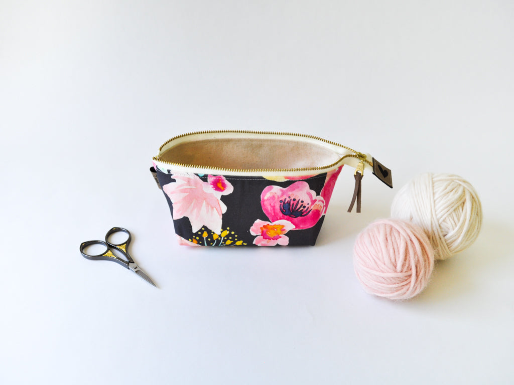 Notions Pouch in "Blushing Floral"