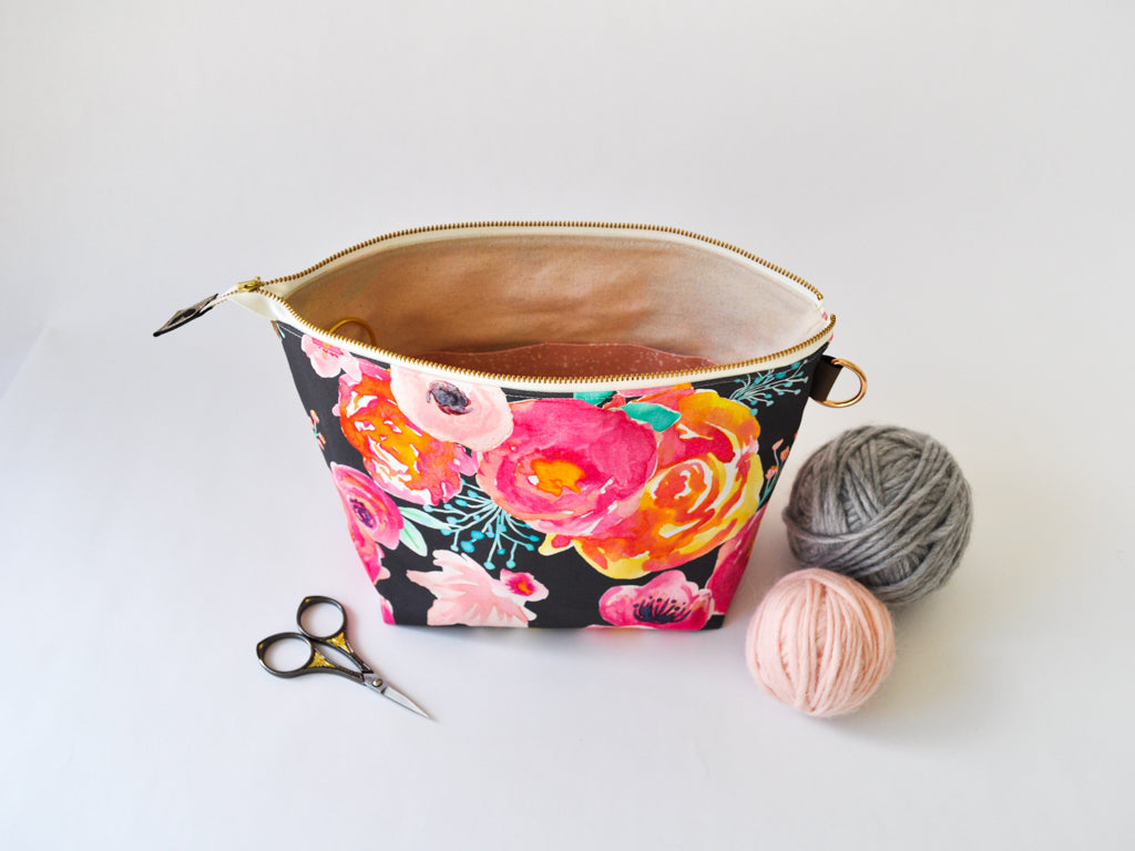 Small Project Bag in "Blushing Floral"