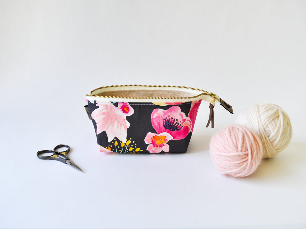 Notions Pouch in "Blushing Floral"