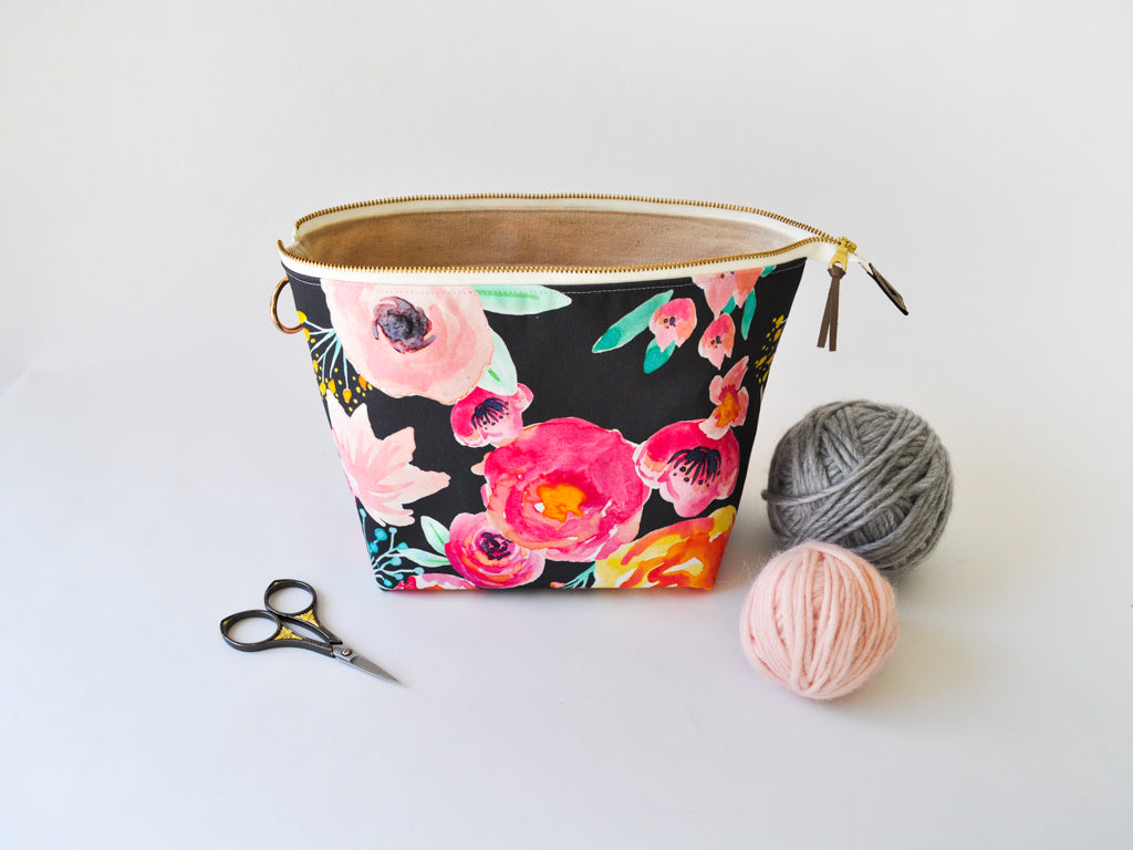 Small Project Bag in "Blushing Floral"