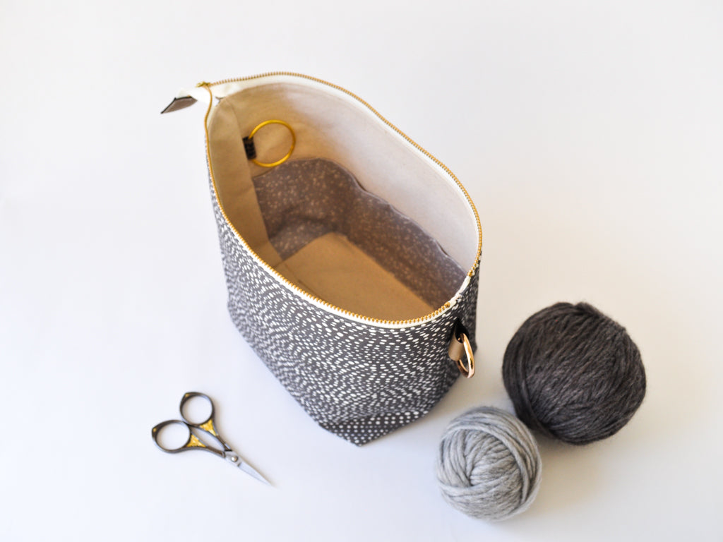 Small Project Bag in "Little Skipping Stones in Charcoal"