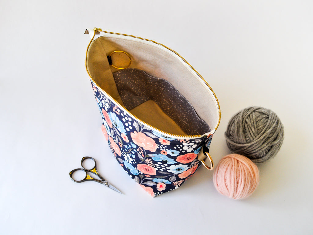 Small Project Bag in "Delightful in Navy"