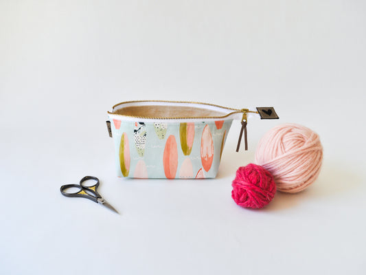 Notions Pouch in "Surfs Up"