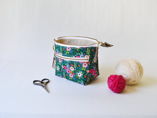 Extra Small Project Bag in "In the Garden"