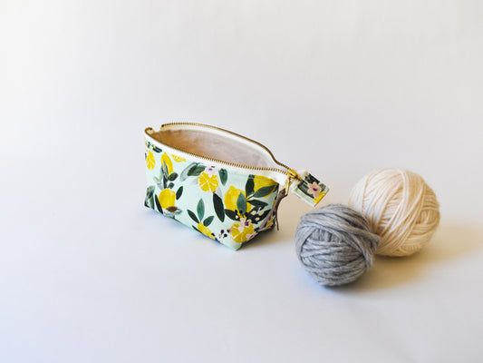 Notions Pouch in "Lemon Grove"