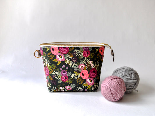 Small Project Bag in "Lush Garden"