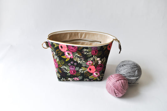 Small Project Bag in "Lush Garden"