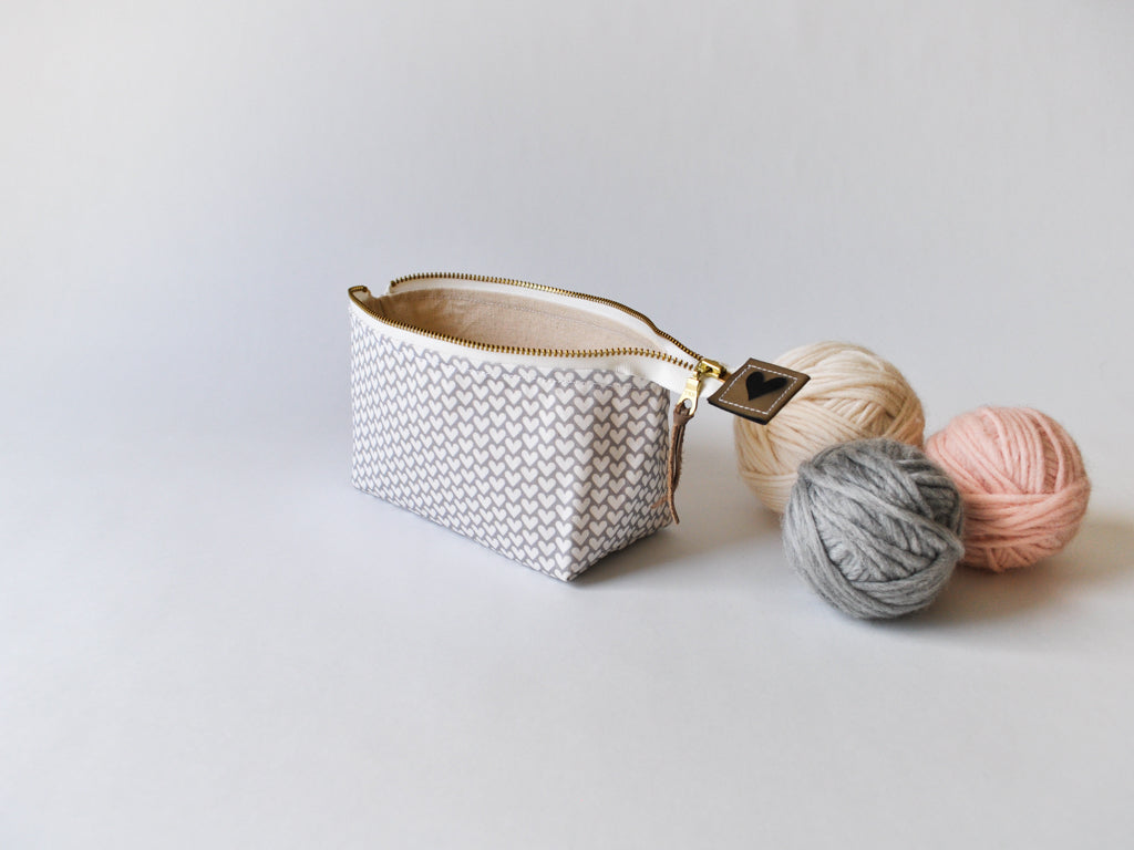 Notions Pouch in "Hearts in Gray"