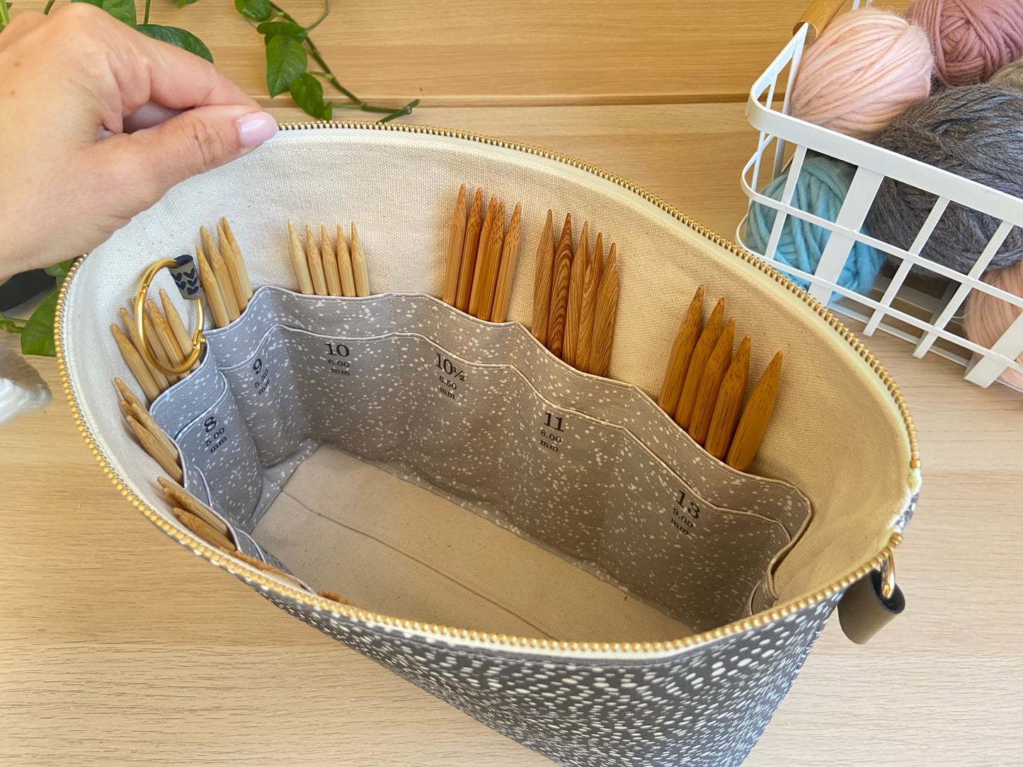 Double Pointed Knitting Needle Organizer in "Little Skipping Stones in Charcoal"